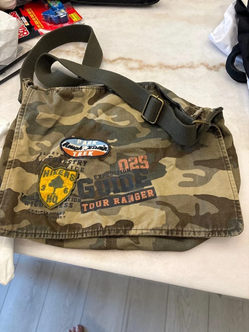 Vintage Camo Canvas Messenger Bag Outdoor Hiking Patches Crossbody #O21